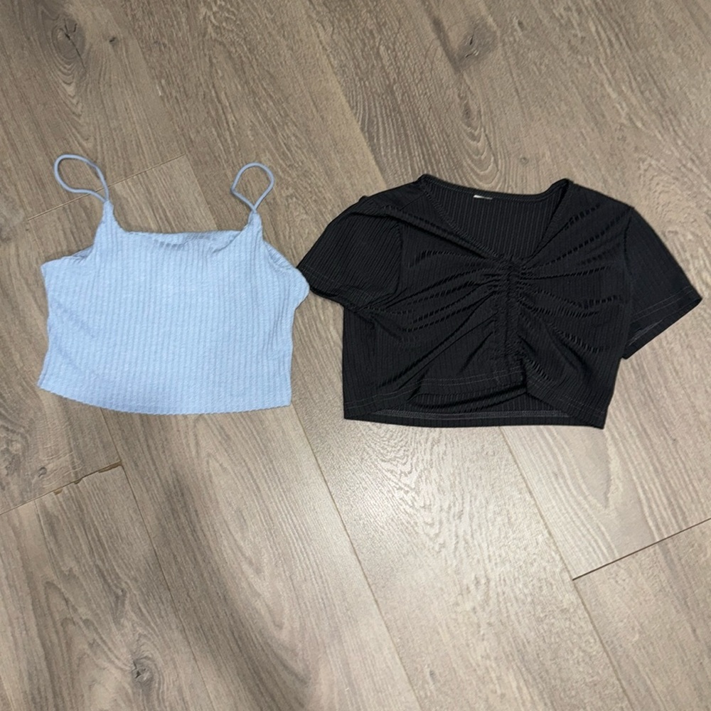 girls baby blue and black crop tops (used) size 9y